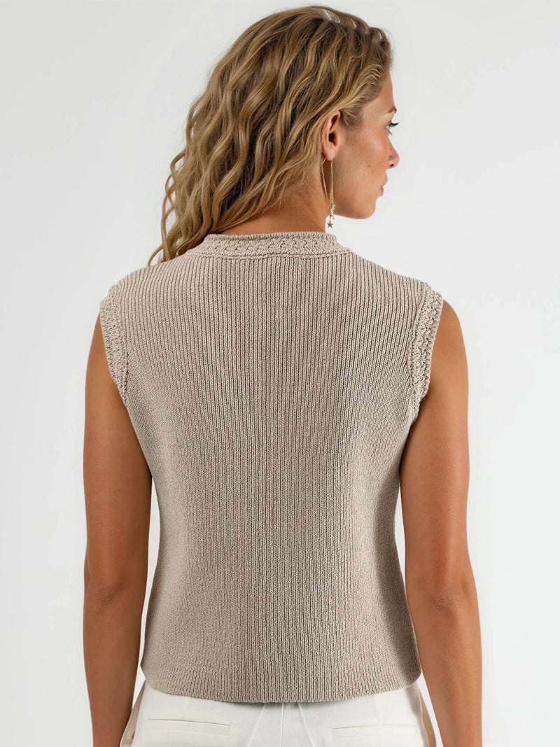 Qustyle QU STYLE Textured Crew Neck Knit Top with Button Details - Image 3
