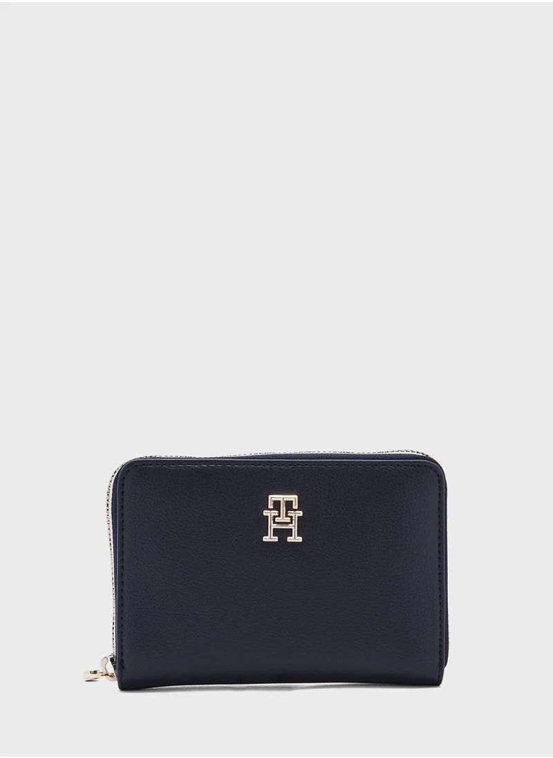 TOMMY HILFIGER Essential Medium Clutch