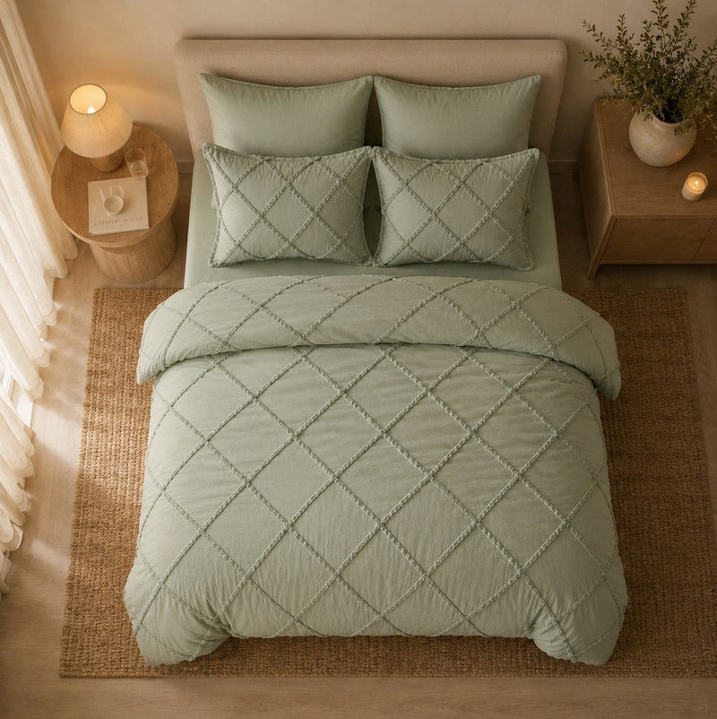 HOMETOPIA Luxury King Size 6-Piece Comforter Set 264×229 cm – Embossed Fabric, Ultra Soft & Breathable Fabric, Comfortable, All-Season Use, Premium Quality, Ideal for AC Rooms & Home Use in Saudi Arabia. - Image 2