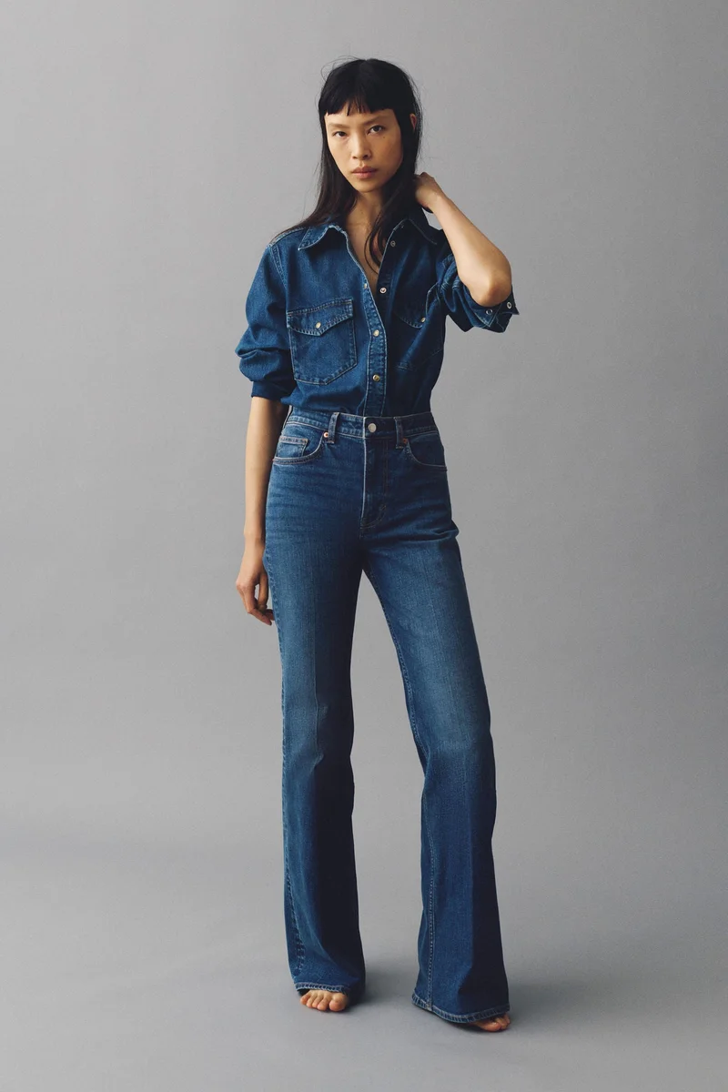 اتش اند ام جينز بقصة حافة واسعة وخصر عالي