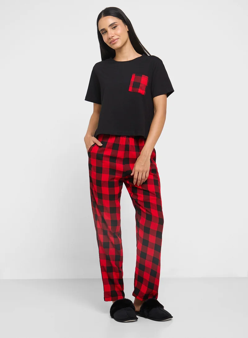 جينجر Cotton T-Shirt & Checkered Pyjama Set