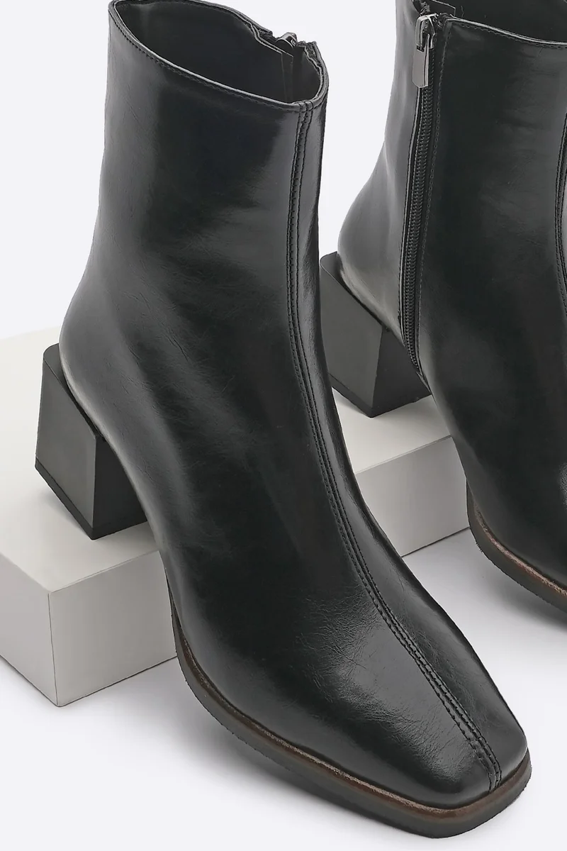 MARJIN Margin Women's Heeled Boots Blunt Toe Noyes