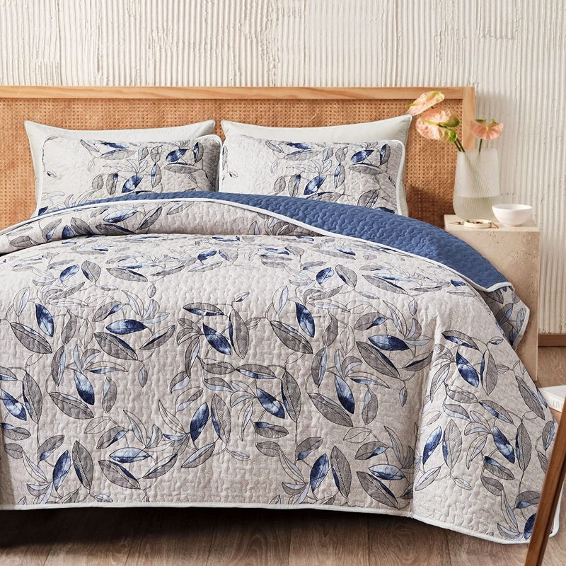 Joyreap 3 Pieces Microfiber Quilt Set Botanical Blue Leaves on Light Gray Reversible Design Bedspread Bed Cover for All Season 1 Quilt and 2 Pillow Shams FullQueen 90x90 inches