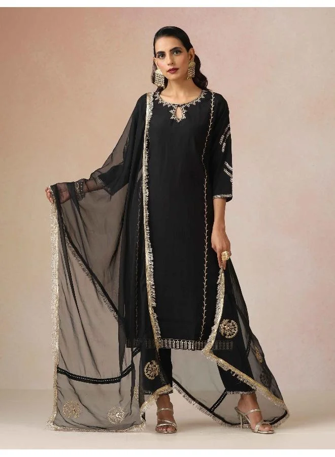 trueBrowns trueBrowns Black Embroidered Kurta Pant Dupatta Set