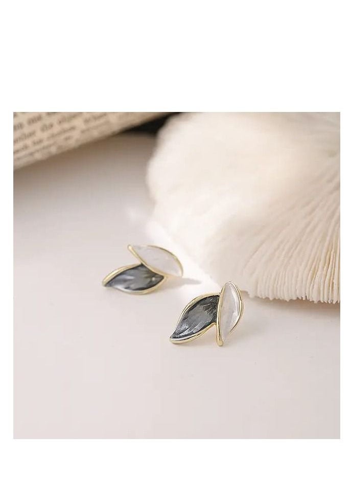 Generic - Gold stainless steel earring - Image 1