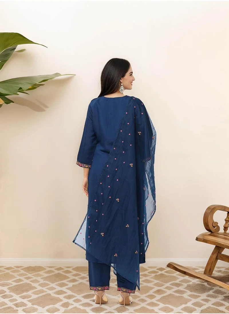 ISHIN Women BLUE MODAL CHANDERI 3 pcs Kurta Set
