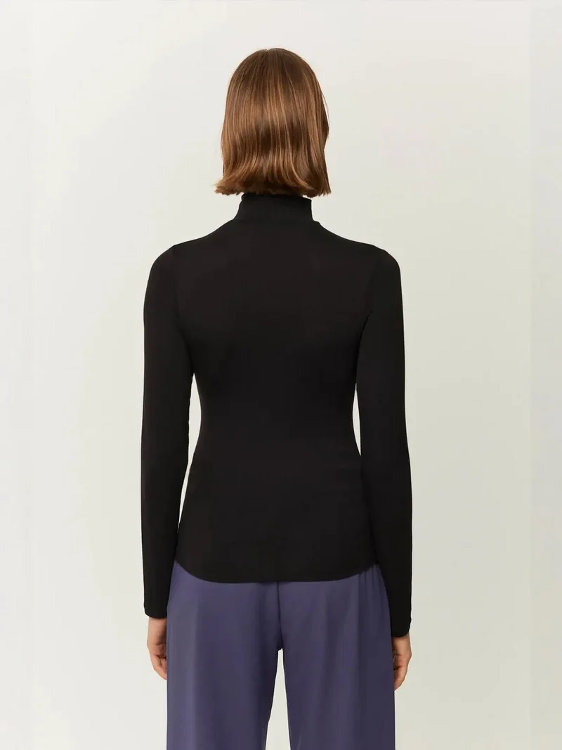 HICCUP Basic High-Neck Top