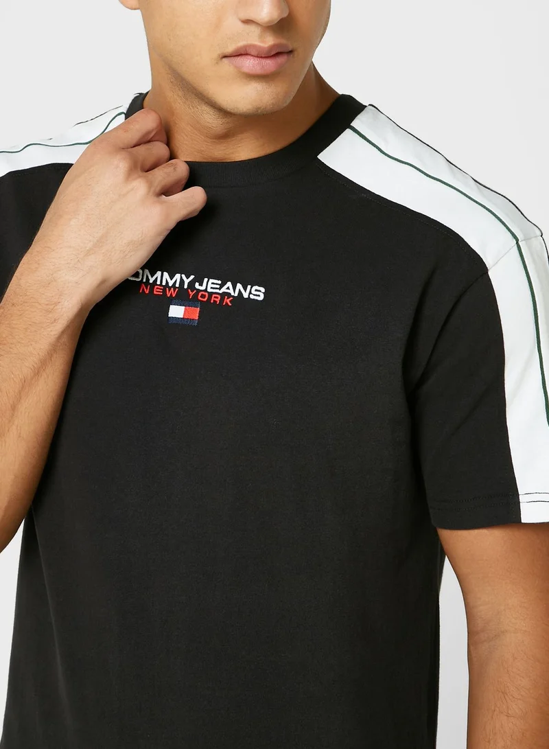 TOMMY JEANS Logo Crew Neck T-Shirt