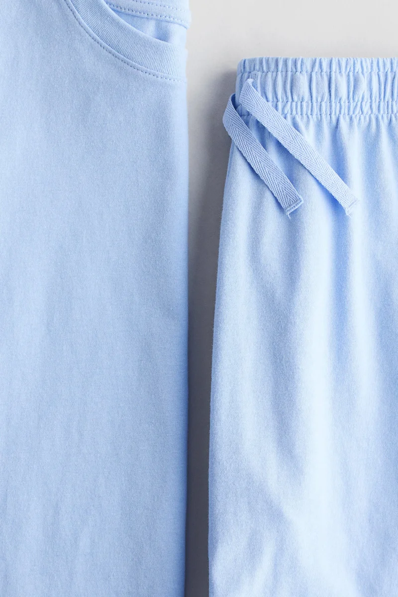 H&M 2-piece T-shirt and shorts set