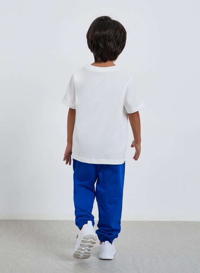 ستايلي مجموعة من جوغر وتيشيرت بطبعة جرافيك - Image 5