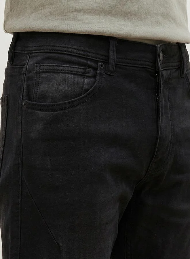 Lee Cooper BLACK Lee Cooper Slim Fit Mid-Rise Jeans for Men | Best Price UAE