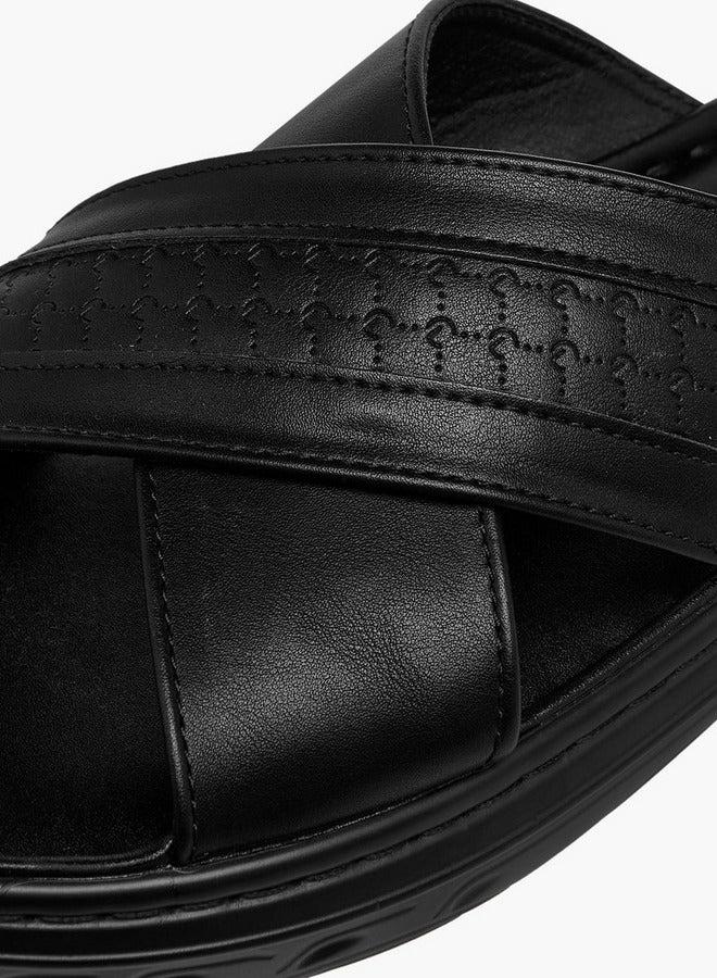 لو كونفورت صنادل سهلة الارتداء بأحزمة متقاطعة وشعار بارز - Image 5