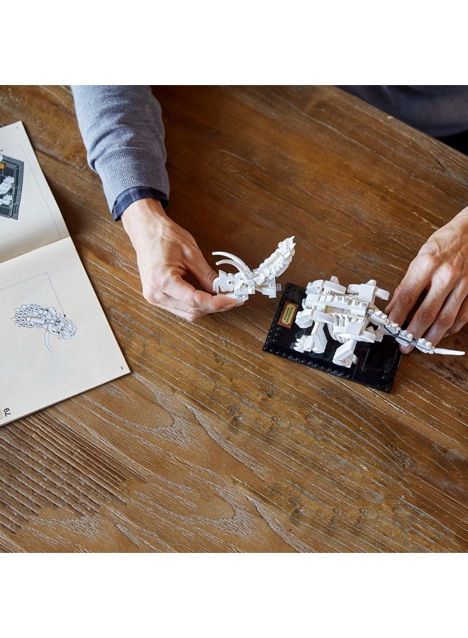 LEGO Ideas 21320 Dinosaur Fossils Building Kit (910 Pieces) - Image 5