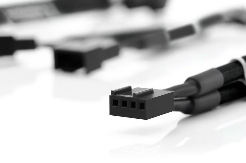 Noctua NA-SYC1 chromax.Black, 4 Pin Y-Cables for PC Fans (Black) - Image 2