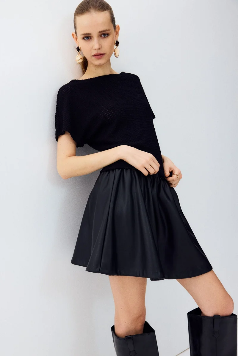 H&M Batwing-sleeved jersey top