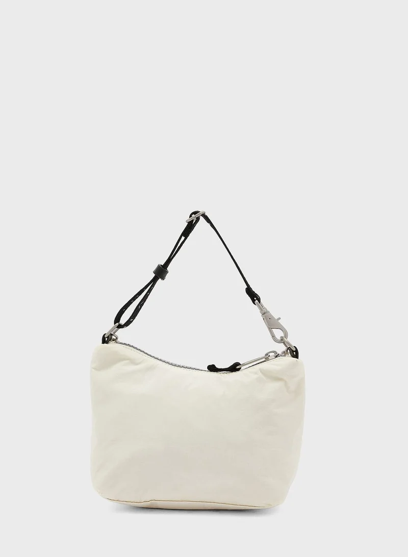 TOMMY JEANS Monogram Chain Detailed Satchel