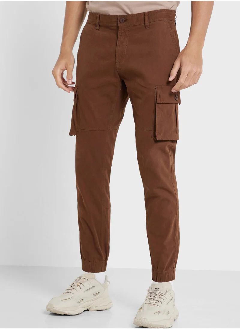 Seventy Five Men Slim Fit Mid-Rise Cargos Trousers