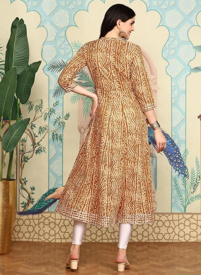 آي شين طقم كورتا وبنطال بلون أصفر خردلي