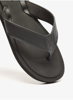 Lee Cooper شباشب رجالية بتفاصيل الشعار  - Image 4