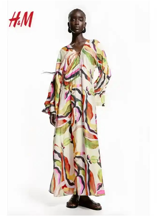 H and M - HM Women's New Loose Lightweight Comfortable And Fashionable Dress - Image 1