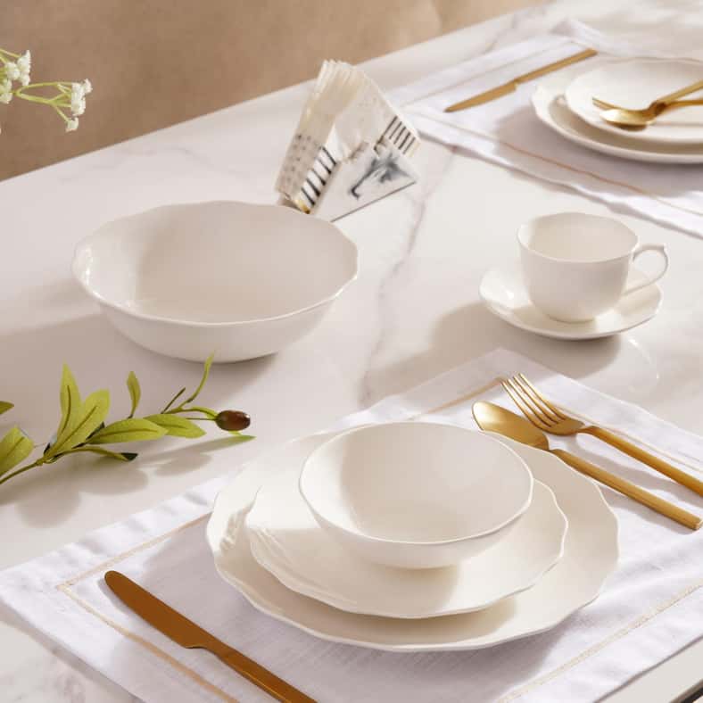 Pan Home طقم عشاء إمدن من 42 قطعة من البورسلين الجديد - أبيض - Image 1