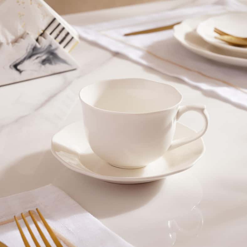 Pan Home طقم عشاء إمدن من 42 قطعة من البورسلين الجديد - أبيض - Image 2