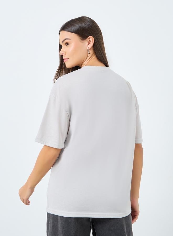 ستايلي تيشيرت فضفاض بطبعة كتابة - Image 4