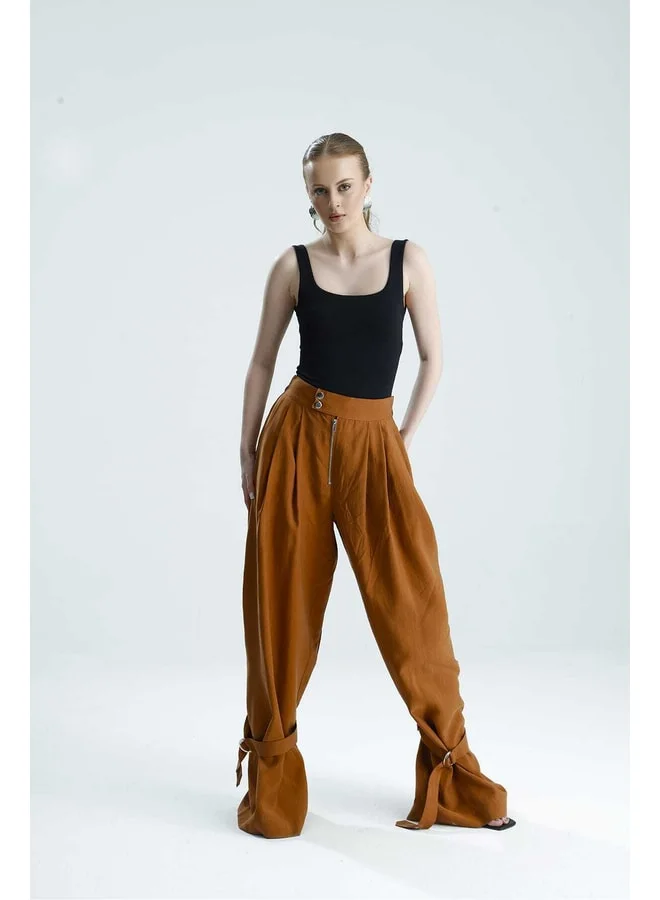 GACACOLLECTION MARA Belt-Detail Brick Pants