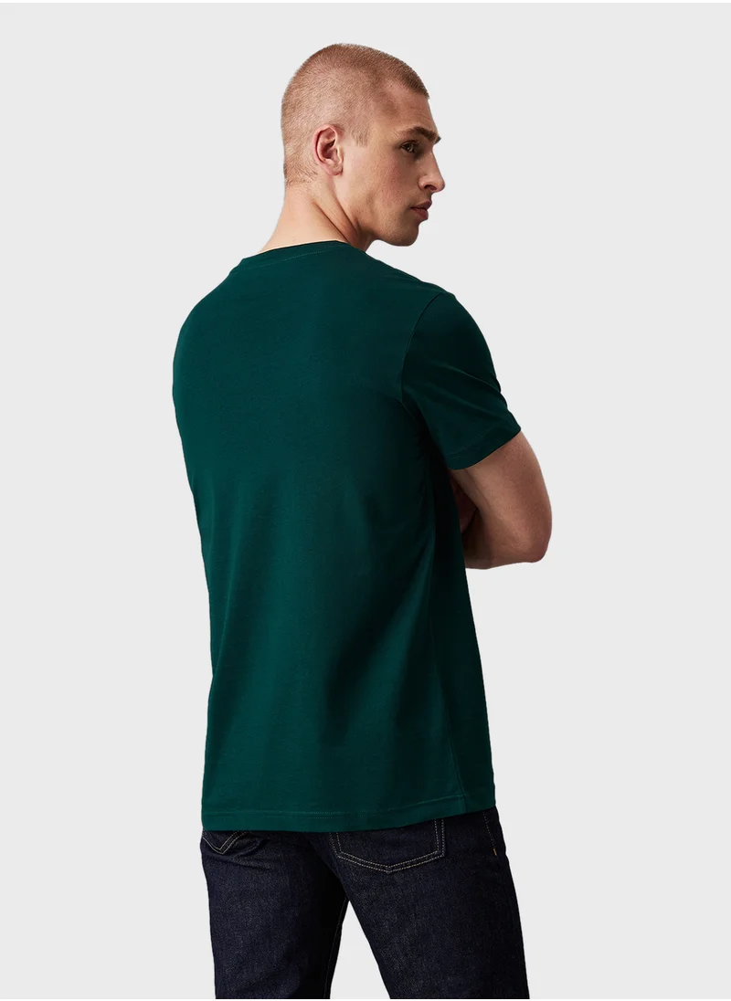 كالفن كلاين جينز Logo Print Crew Neck T-Shirt