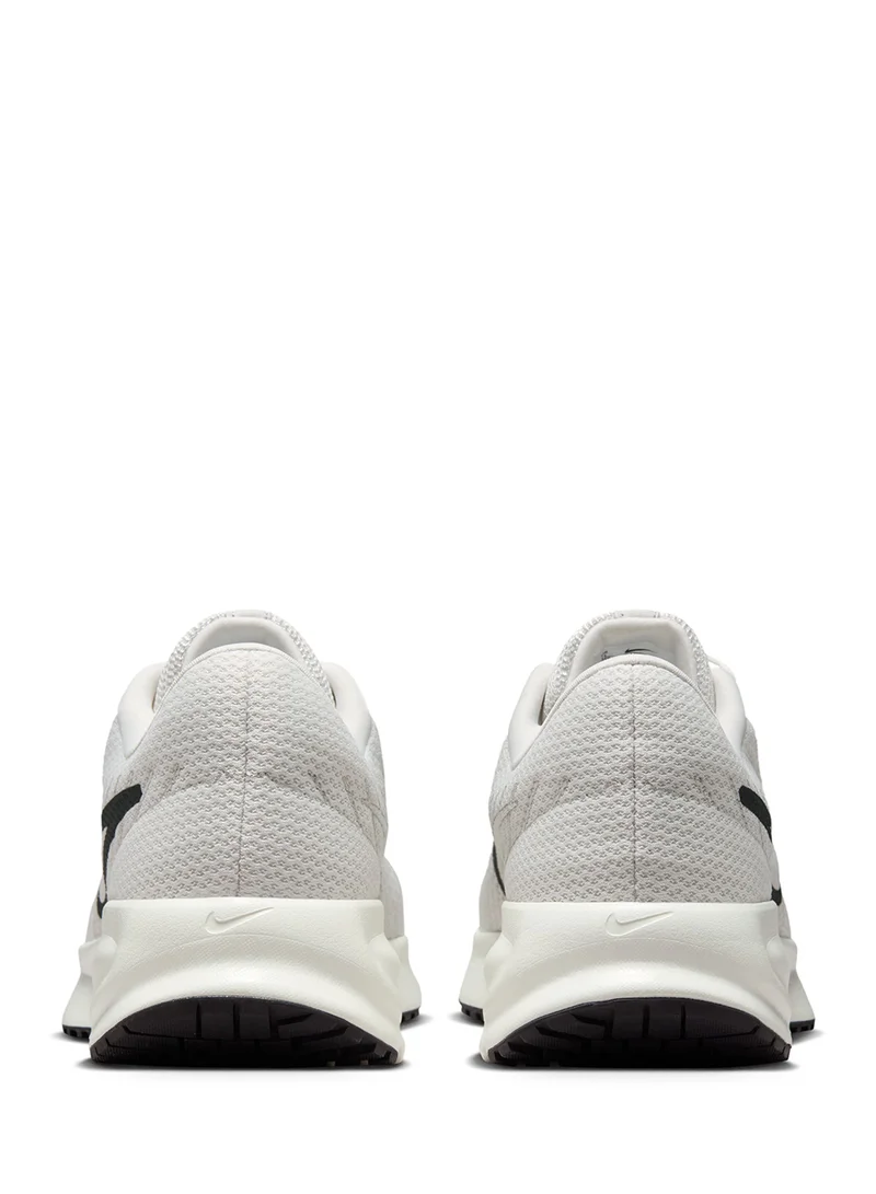 Nike Run Defy