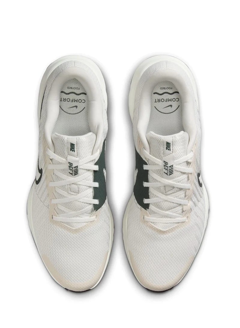 Nike Run Defy