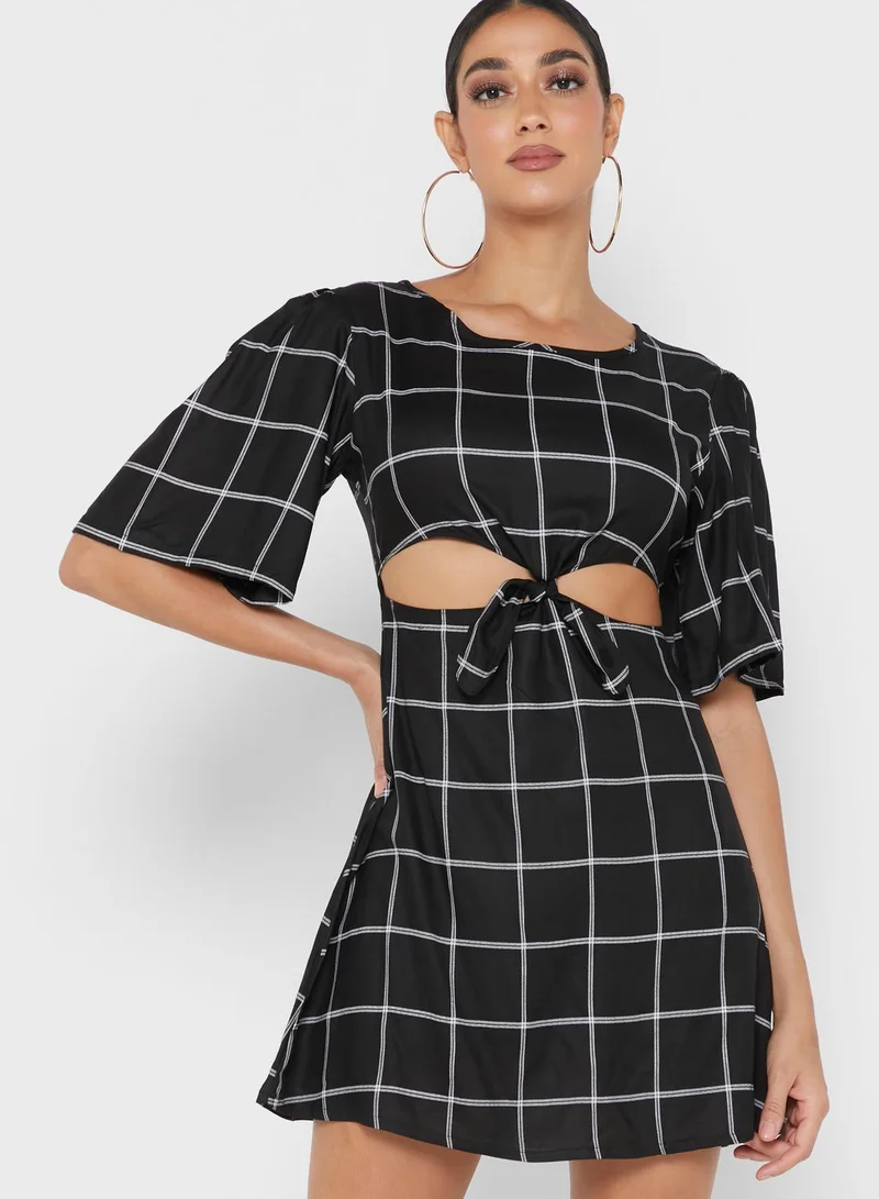 THE VANCA Puff Sleeve Checked Cut Out Detail Dress