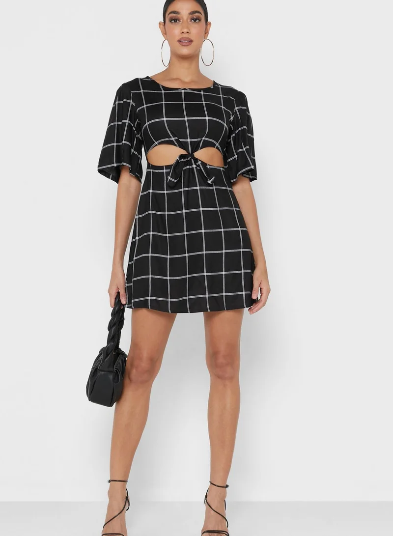 THE VANCA Puff Sleeve Checked Cut Out Detail Dress