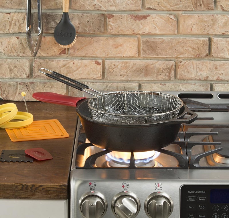 Lodge Pre-Seasoned Cast Iron Deep Round Skillet/Frying Pan - 12 Inch / 4.73 Litre - Black - Image 4