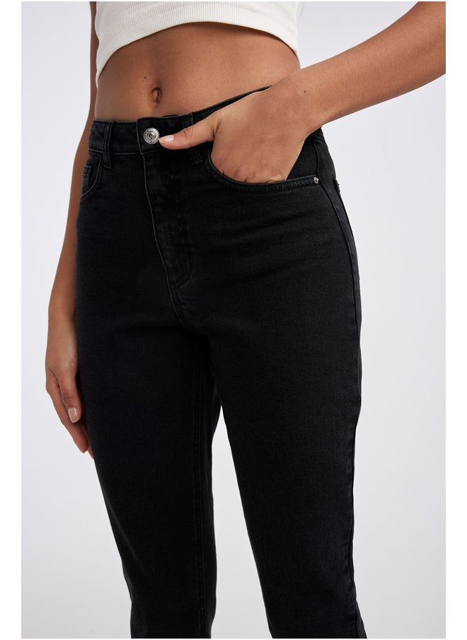 DeFacto - Woman Vintage Straight Denim Trousers - Image 1