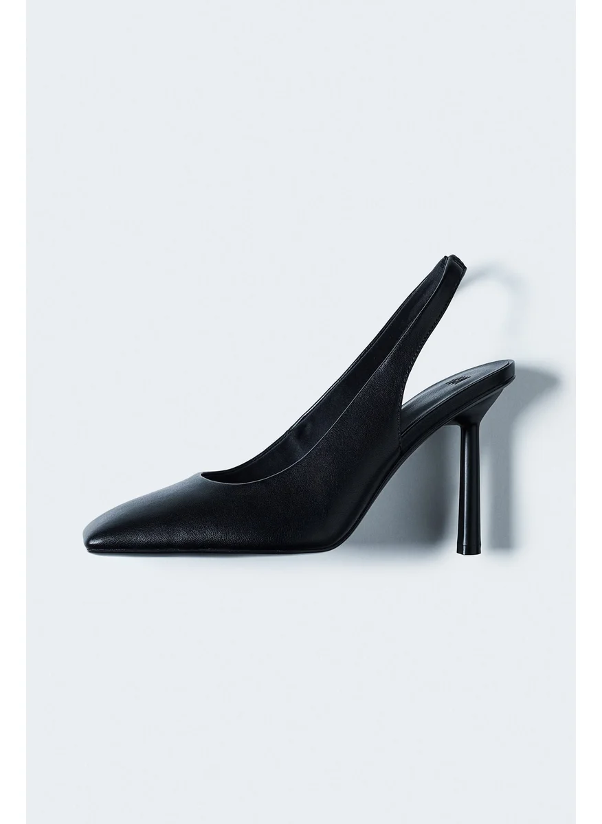 اتش اند ام Square-Toe Slingback Court Shoes