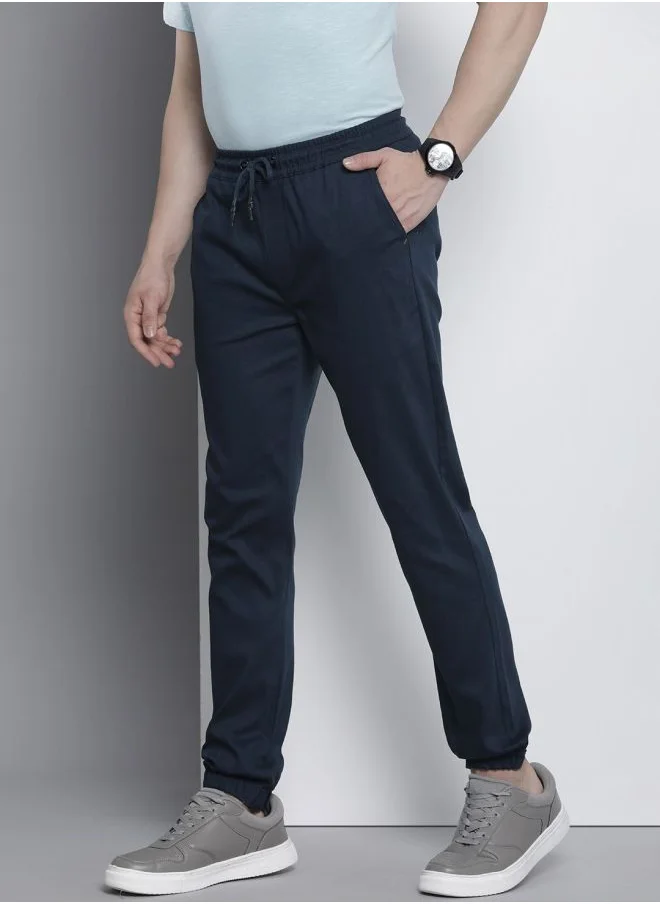 The Indian Garage Co Men Slim Fit Solid Mid-Rise Stretchable Chino Joggers