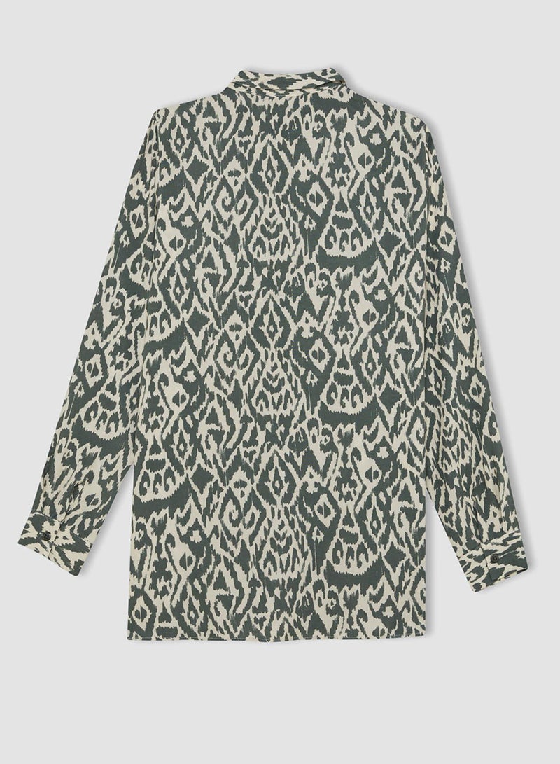 ديفاكتو قميص تونيك طويل الأكمام بنقوش وياقة قميص بقصة واسعة - Image 3