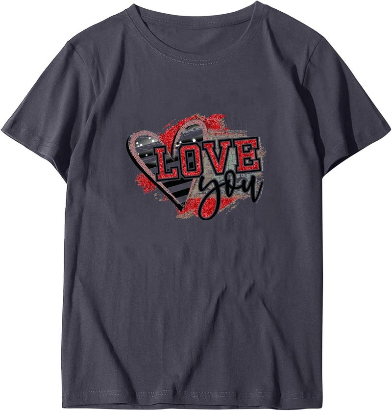 كلاراكو تيشيرت مخصص لعيد الحب للصديقة، بلوزة نسائية بأكمام قصيرة مطبوعة عليها قلوب حب لطيفة، مناسبة للأزواج، فضفاضة - Image 1