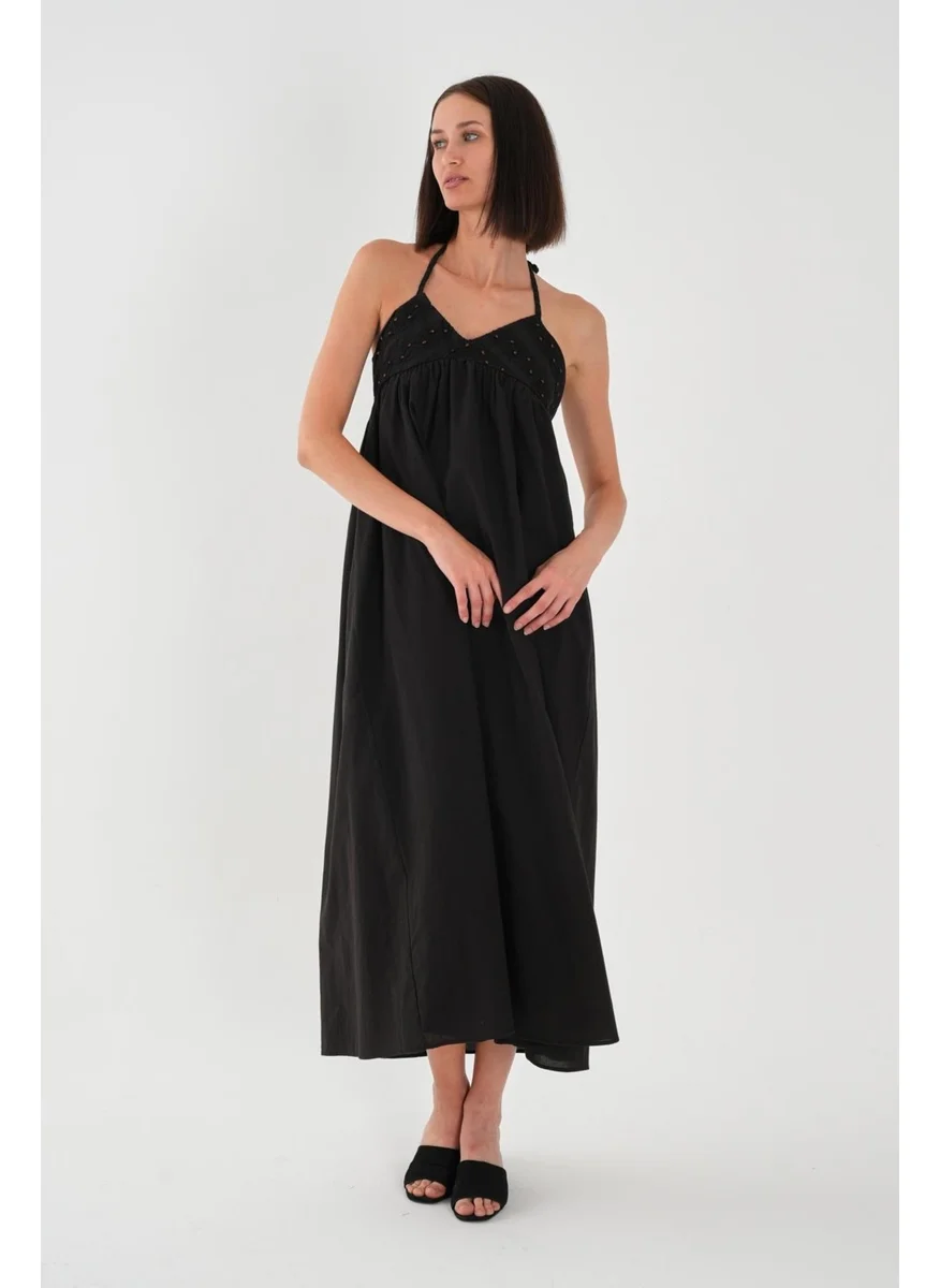 Alexander Gardi Alexandergardi Halter Neck Embroidered Detail Maxi Dress