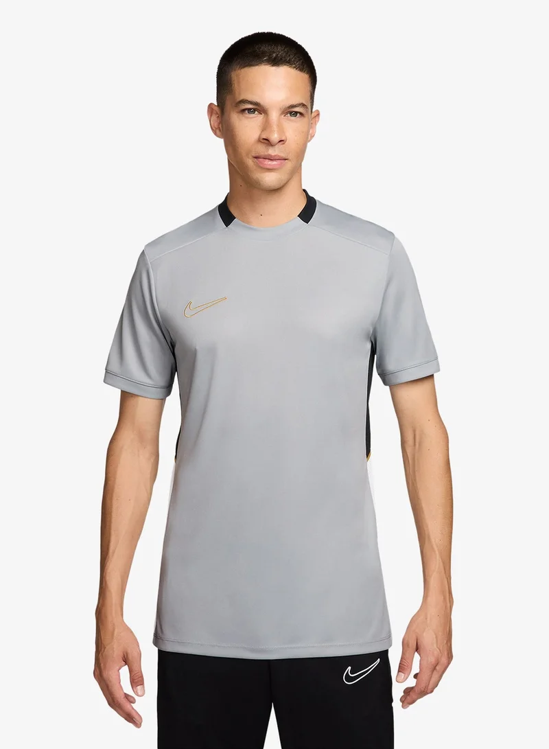 نايكي تيشيرت دراي فيت أكاديمي