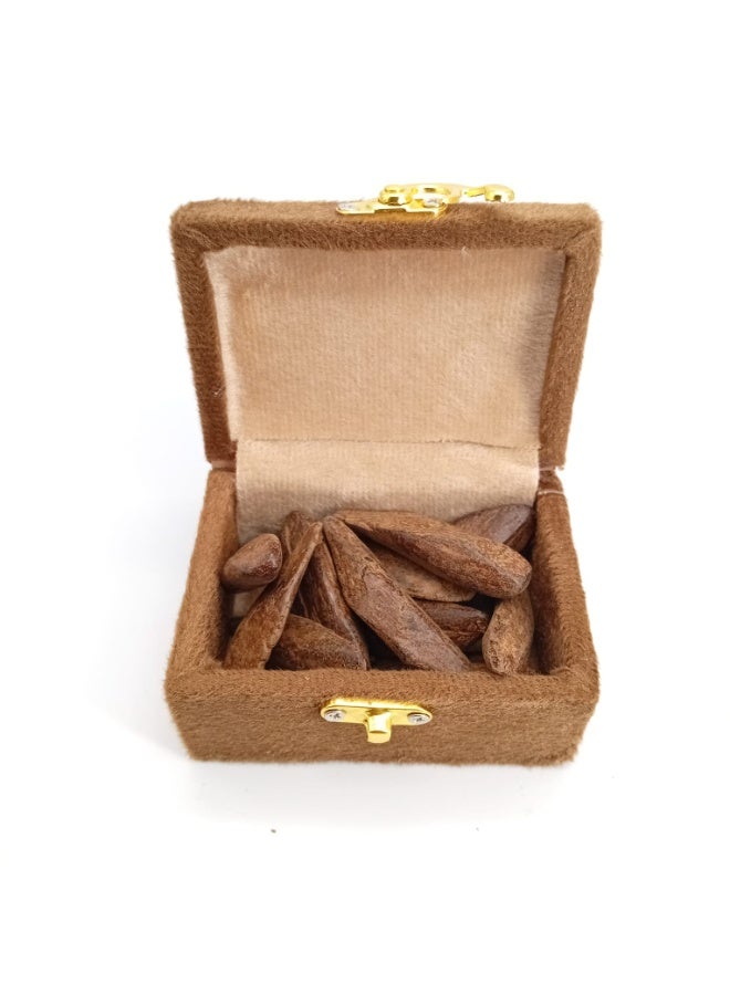 Akarm Akarim Maroki Royal Oud (Enhanced) - 1 Ounce (28g) with Velvet Box - Image 2