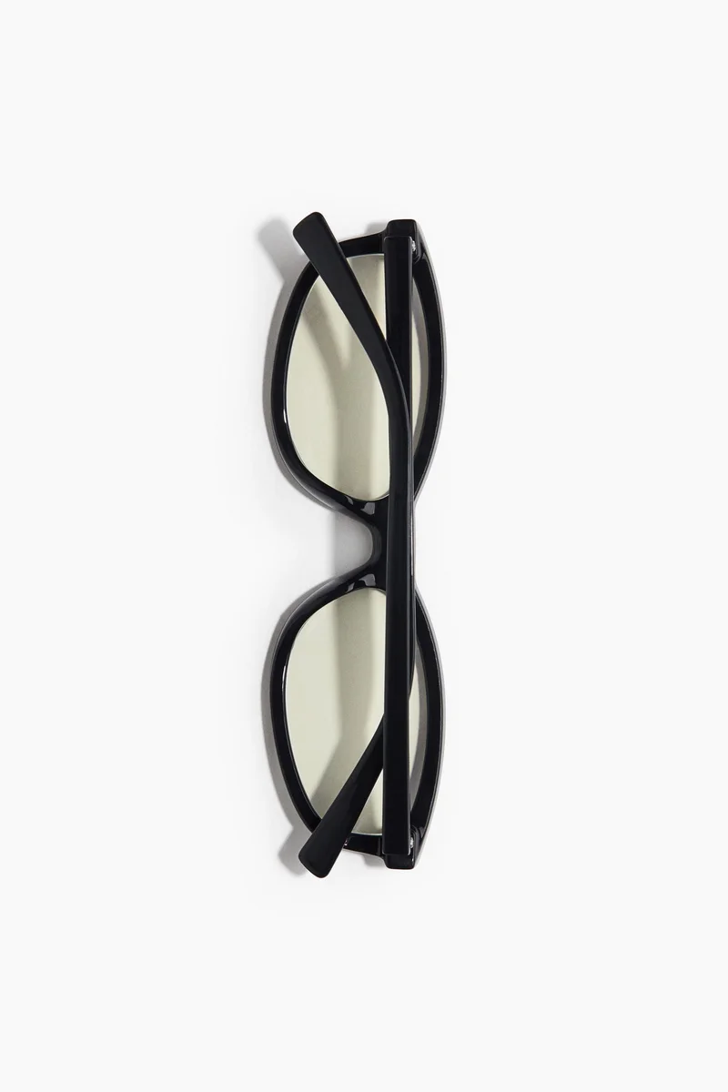 اتش اند ام نظارات للضوء الأزرق