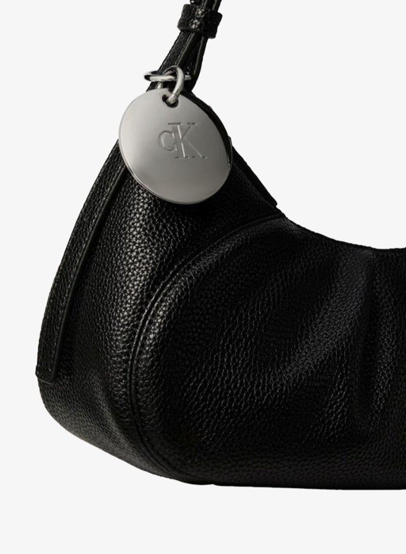 CALVIN KLEIN Plaque Charm Pebble Grain Crossbody Bag - Image 2