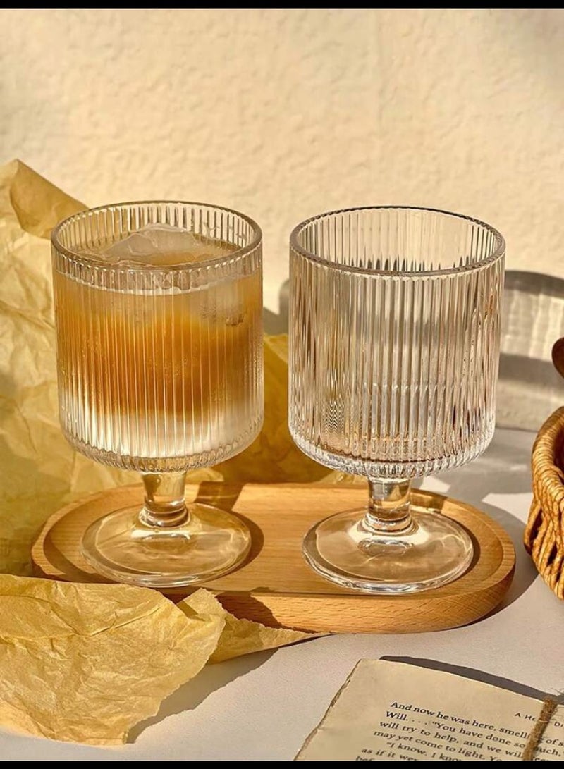 Set of juice glasses with a base - Image 2
