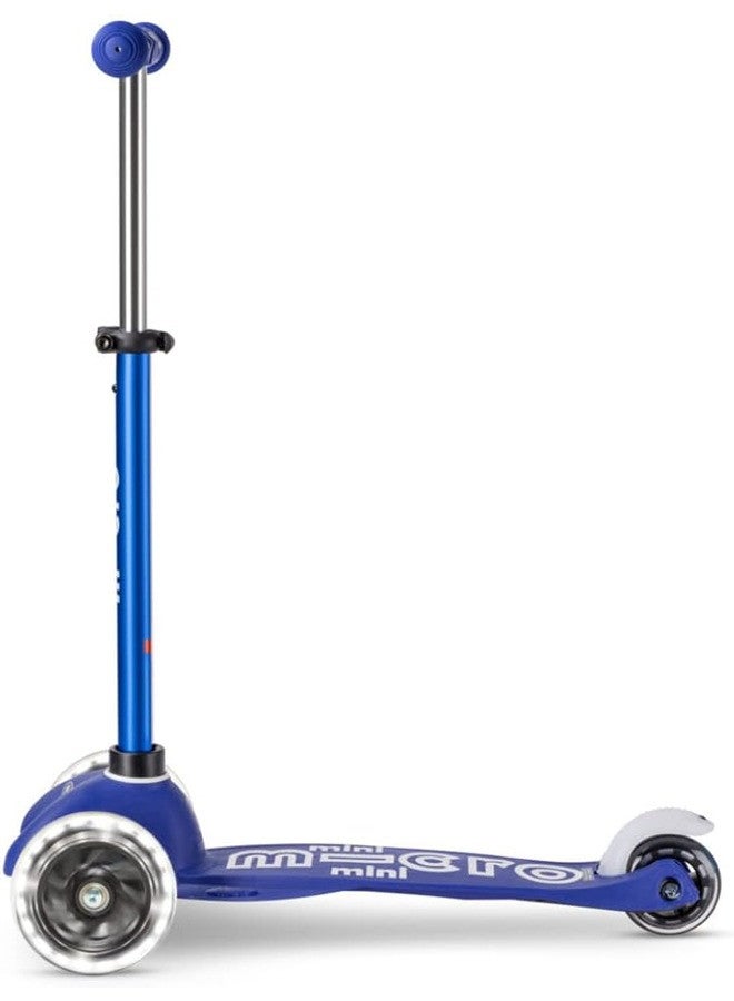 Micro سكوترات ميكرو - ميني ديلوكس أزرق أبيض مع عجلات LED MMD176 | مقبض قابل للتعديل | 3 عجلات | أقصى حمولة 50 كجم | سكوتر للأطفال | سكوتر للأطفال | سكوتر مع عجلات LED | سكوتر للأطفال من 2-5 سنوات - Image 2