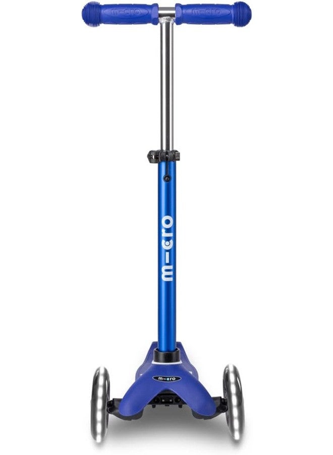 Micro سكوترات ميكرو - ميني ديلوكس أزرق أبيض مع عجلات LED MMD176 | مقبض قابل للتعديل | 3 عجلات | أقصى حمولة 50 كجم | سكوتر للأطفال | سكوتر للأطفال | سكوتر مع عجلات LED | سكوتر للأطفال من 2-5 سنوات - Image 5