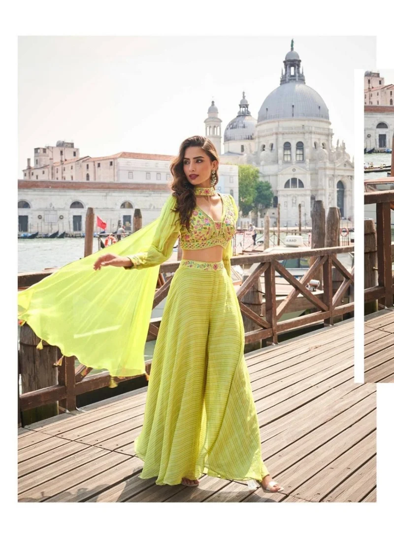 أميا Short Shrug Viscose Design Jaquard