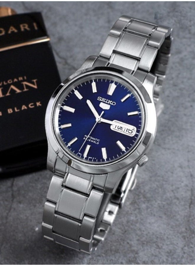 سيكو 5 Sports Automatic Men’s Watch SNK793K1, 37 mm Blue Dial, Stainless Steel Case & Bracelet, 30 m WR - Image 5