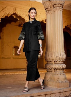 SASSAFRAS Embroidered Sleeves Longline Blouse and Wide Leg Pants Set by Styli  - Image 1